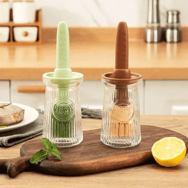 Perfect Dealz Silicone Oil Brush with 200Ml Bottle