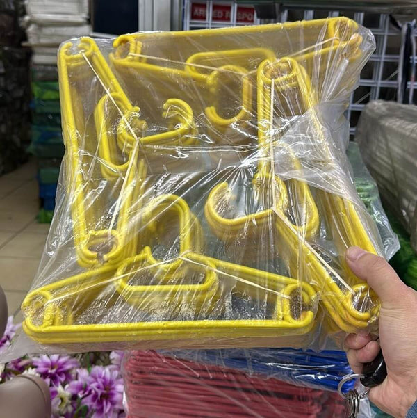 Pack of 20 Kids Plastic Hangers image 2