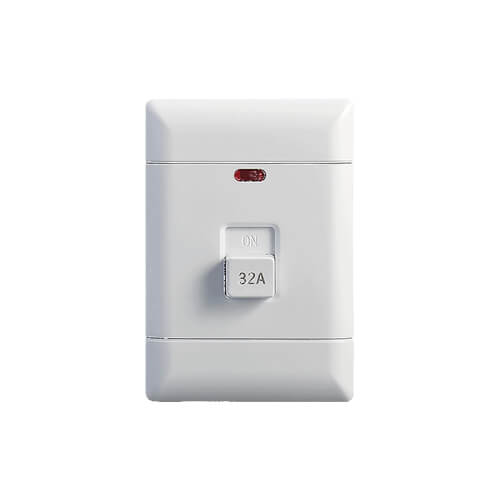 Perfect Dealz 32A Switch Socket
