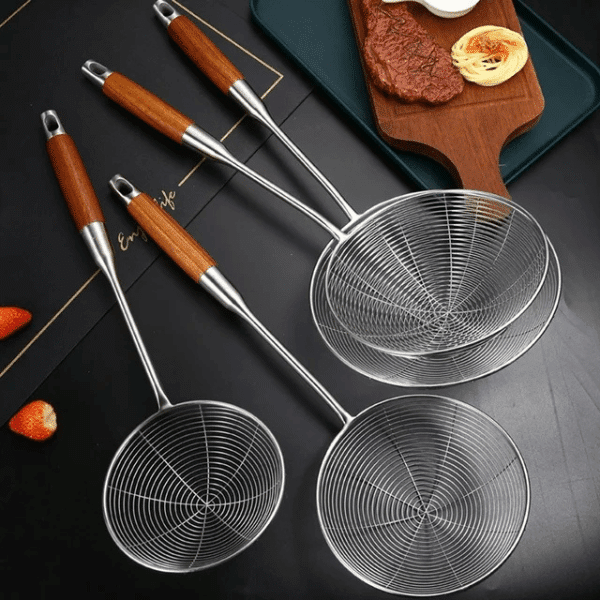 Perfect Dealz Spider Strainer Skimmer with Wooden Handle 16CM