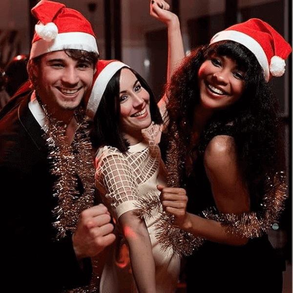 Perfect Dealz Festive Santa Dress-Up Hat – 40 x 27 cm
