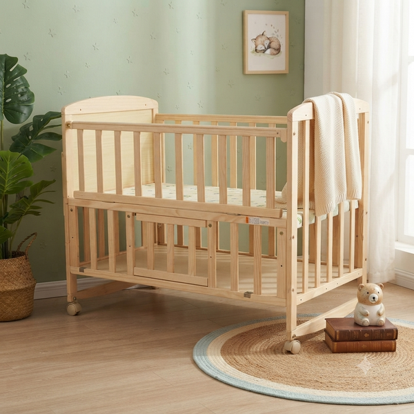 Multifunctional Solid Wood Baby Crib
