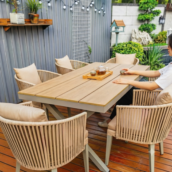 8-Seater Outdoor Patio Dining Set with Cushioned Chairs