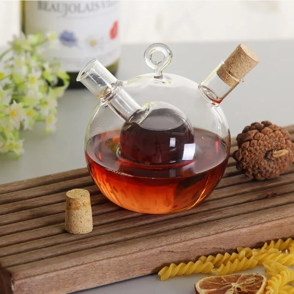 Dual-Core Borosilicate Glass Oil & Vinegar Dispenser showcasing stylish dual chambers for easy seasoning.