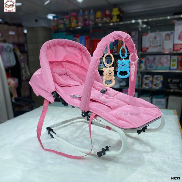 Cotton Polyester Blend Rocker and Bouncer Baby Bouncer