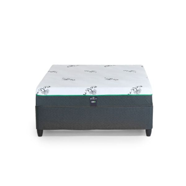 Supportive Medium Firm Hybrid Mattress with premium foam and pocket springs design, providing balanced support.