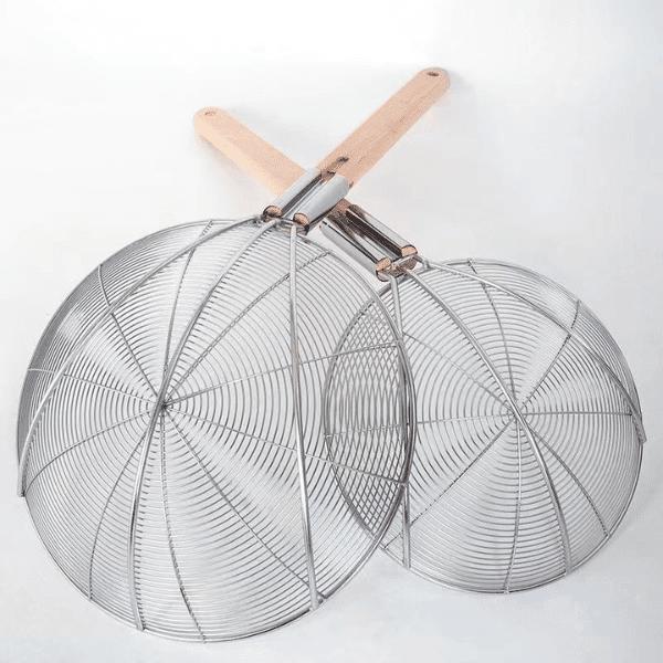 Perfect Dealz Stainless Steel Wooden Handle Mesh Strainer 24CM