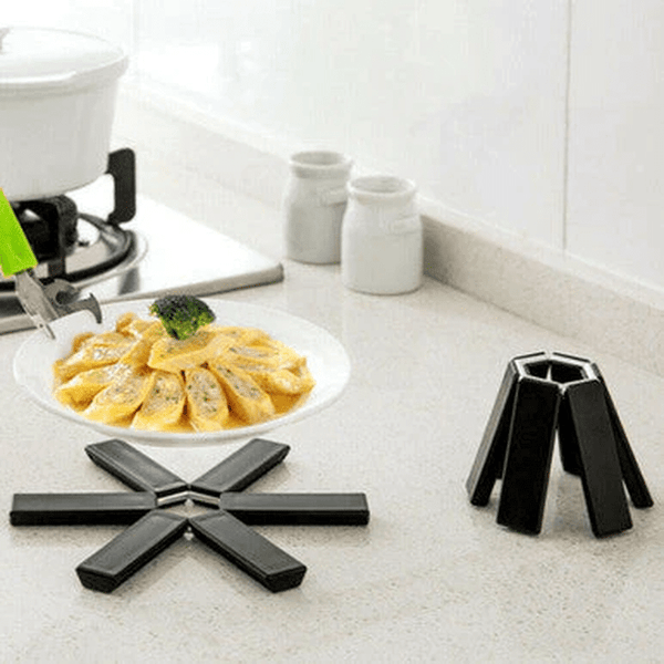 Perfect Dealz Set of 2 Foldable Heat-Resistant Pot Mats