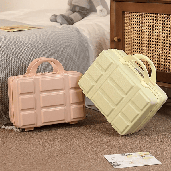 Perfect Dealz Vintage Hard-Shell Portable Toiletry and Makeup Organizer Travel Case