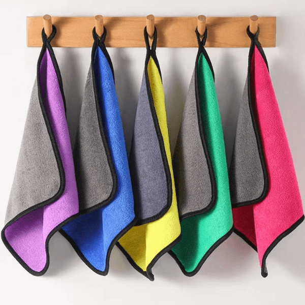 Double Sided Microfiber Cleaning Towel image 0