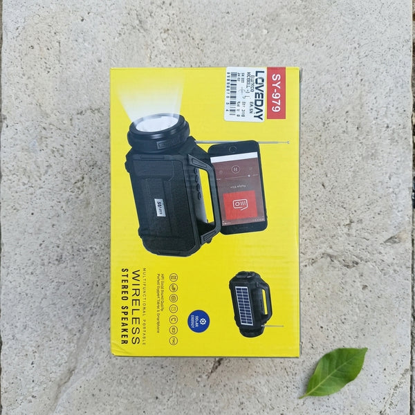 Solar Emergency Radio and Outdoor Flashlight