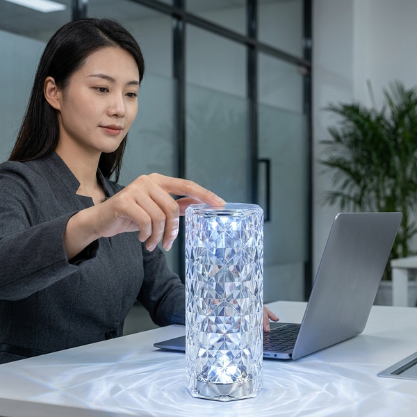 Rose Diamond Table Lamp