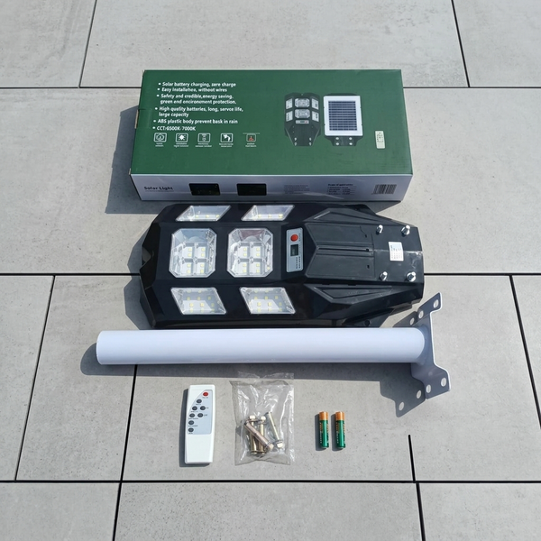 200W Solar Street Light with Motion Sensor & Remote