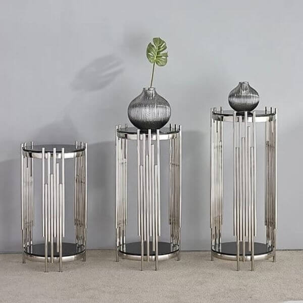 Perfect Dealz 3 Piece Silver Display Stands