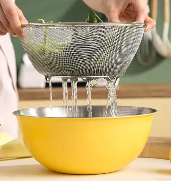 Perfect Dealz 4-Piece Stainless Steel Mixing Bowl Set