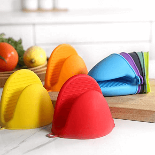 Perfect Dealz 2 Piece Thick Silicone Oven Gloves