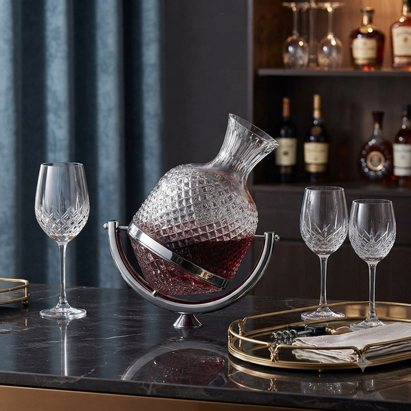 Rotating Wine Decanter