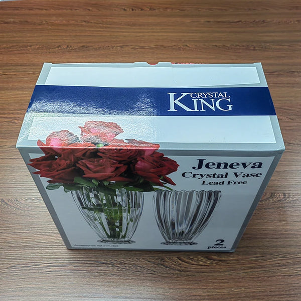 Ribbed Crystal Glass Flower Vase with Scalloped Rim