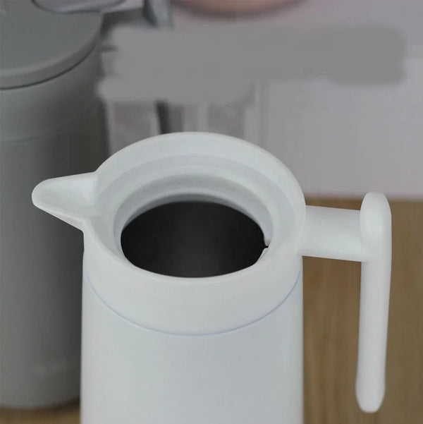 Close-up of the spout of Mocha Exclusive Pot Mini Coffee Maker for convenient pouring.