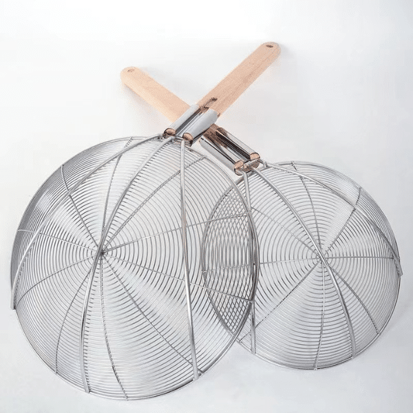 Stainless Steel Wooden Handle Mesh Strainer 26CM image 2