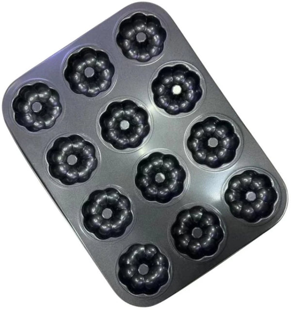 12-Hole Silicone Blossom Cake Mould