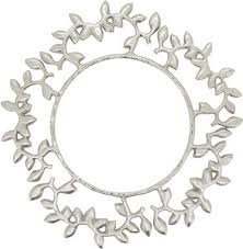 Decorative Stainless Steel Charger Plate featuring a leaf design for elegant table settings and events.