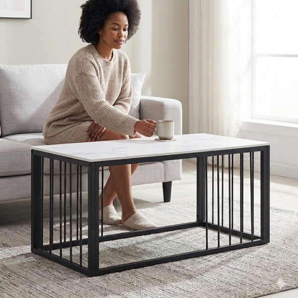Marble-Effect Tabletop: Stylish Coffee Table Design