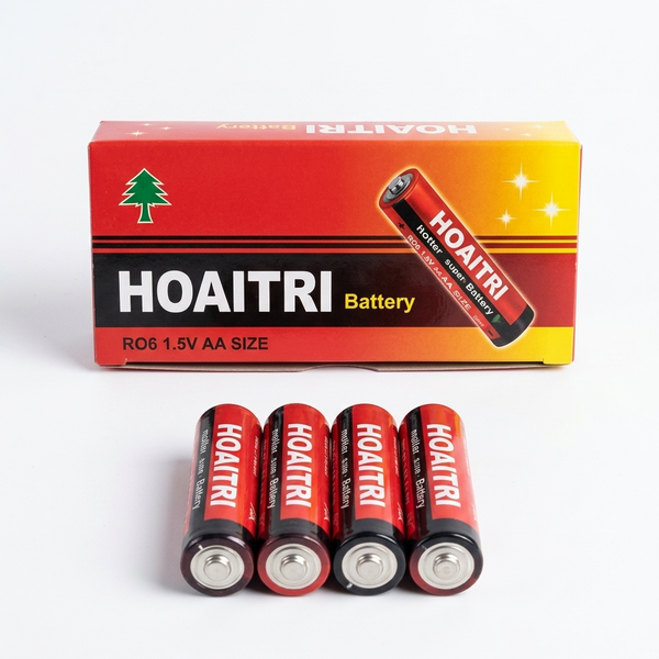 1.5V AA Batteries 40 Pack includes a box of batteries and four AA batteries for household use.