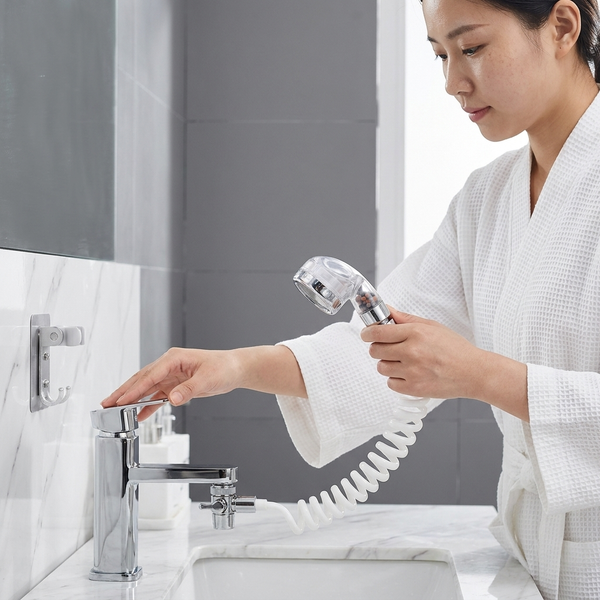 Retractable Shower Head or Sink Hose Water Pipe Faucet Bathroom Tap